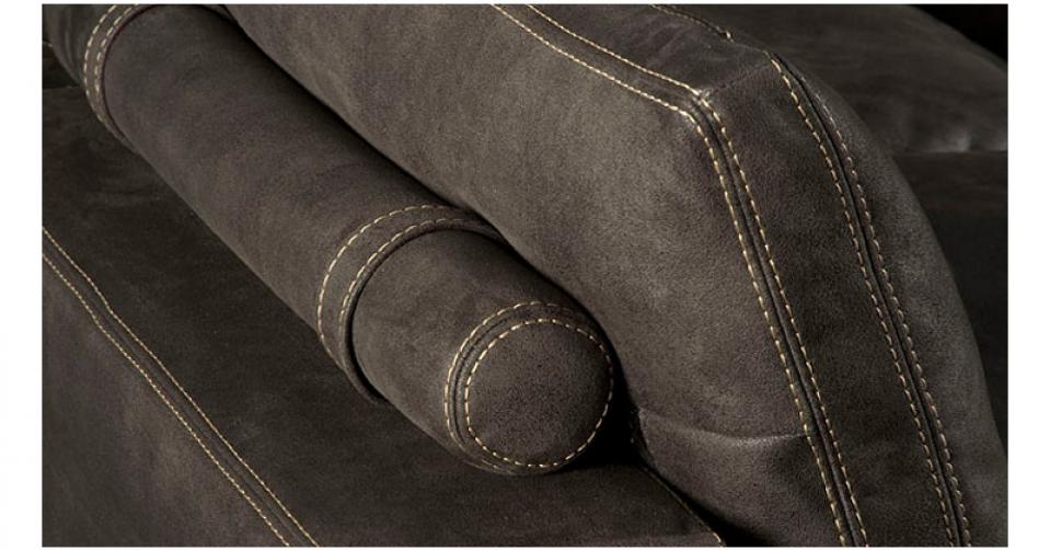 LIONEL jest meblem nierozkładanym i dlatego biorąc pod uwagę przysługujący użytkownikom należyty komfort, szczególny