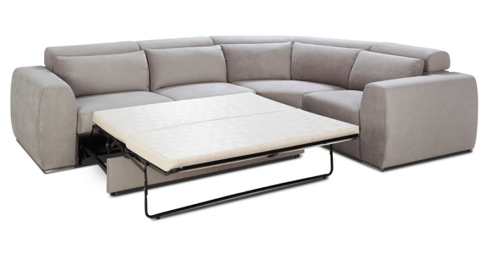 Funkcja spania z materacem piankowym.